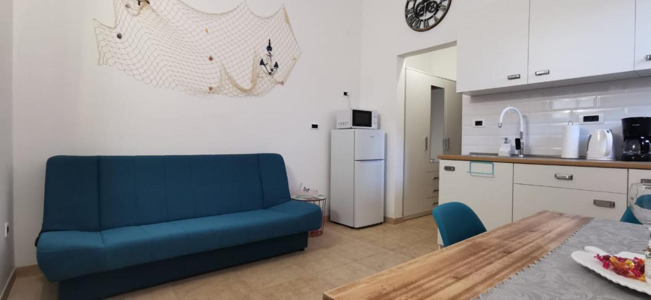 Apartments K&D Pula Exterior photo